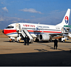 泸州云龙空运公司航空快运业稳步发展的原因是什么？